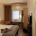 Ibis 3*