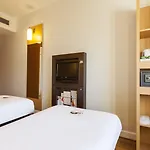 Отель Ibis