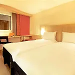 Ibis 3*