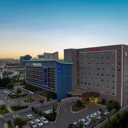 Ibis Hotell 3*