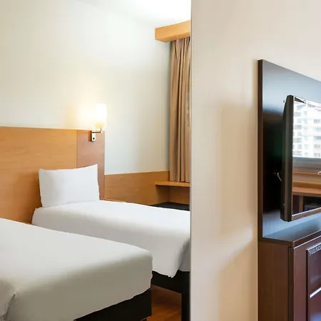Hotell Ibis 3*