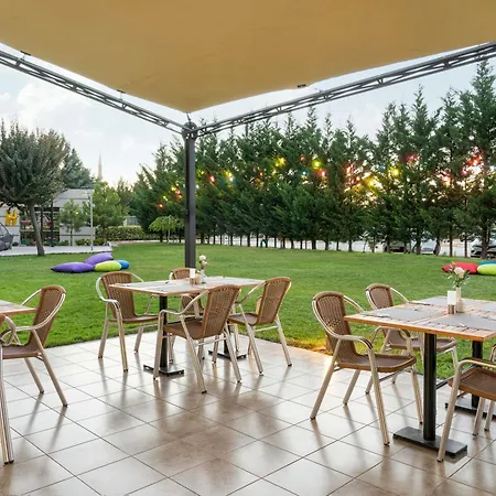 Ibis Hotell