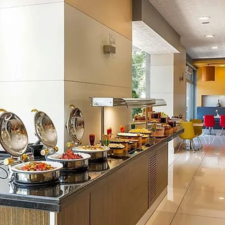 Hotel Ibis 3*