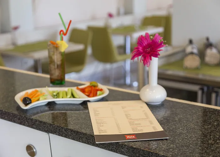 Ibis Hotel 3*
